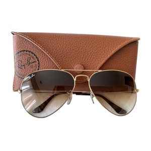 Ray Ban Gold Aviators 🕶️ NWOT🕶️